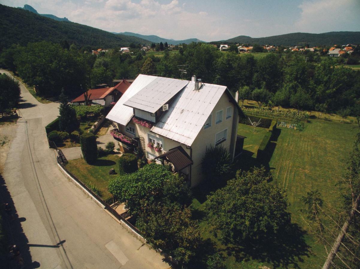 Apartman Belin Огулин Экстерьер фото